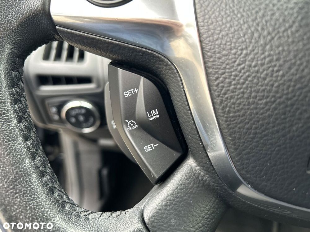 Ford Focus - 12