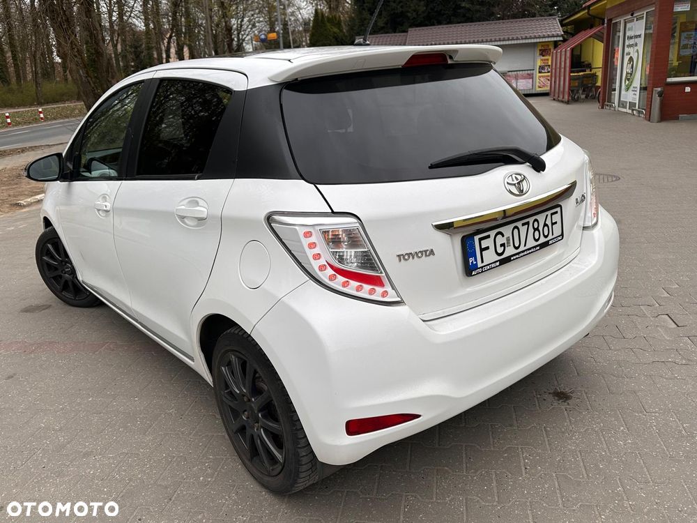 Toyota Yaris 1.33 VVT-i - 10