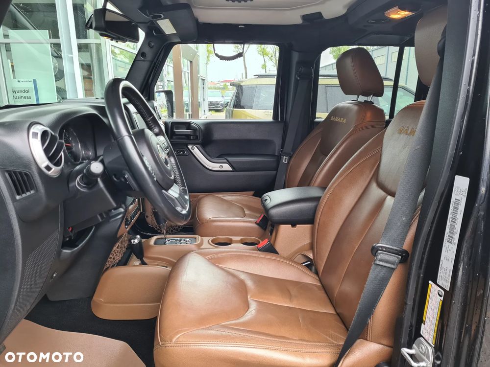 Jeep Wrangler 3.6 Unlim Sahara - 11