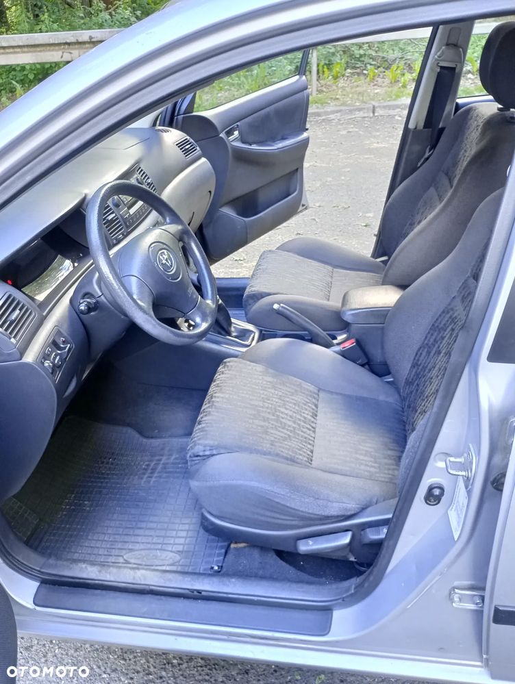 Toyota Corolla 1.6 VVT-i Terra Polaris - 7