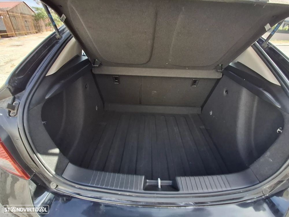 Chevrolet Cruze 1.6 LT - 15