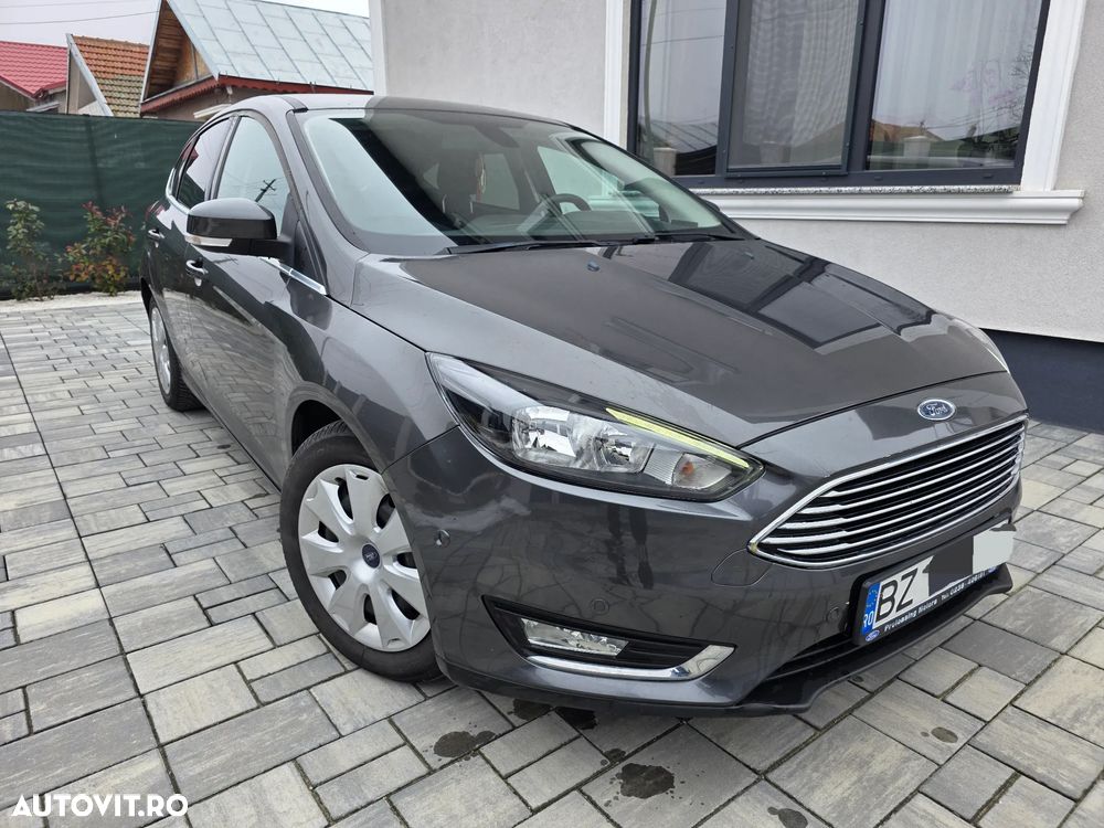 Ford Focus 1.5 TDCi Powershift Titanium - 2