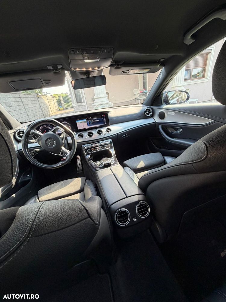 Mercedes-Benz E 220 d 4MATIC 9G-TRONIC - 10