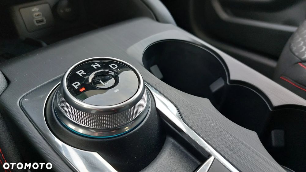 Ford Kuga 2.5 FHEV FWD ST-Line eCVT - 12