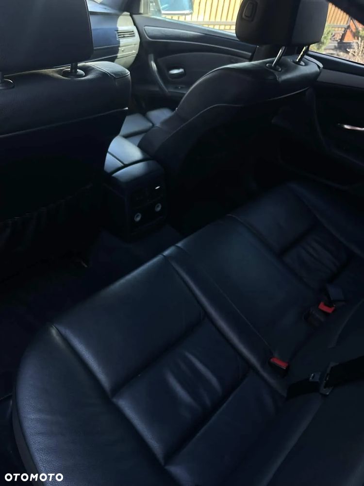 BMW Seria 5 520d - 5