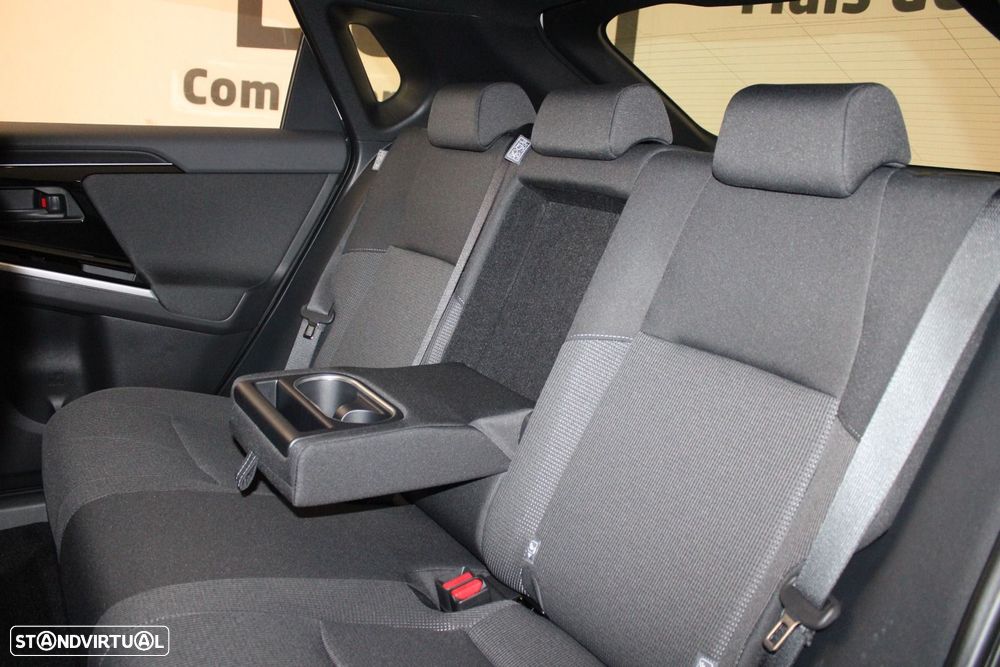 Toyota bZ4X 71,4 kWh Exclusive - 34