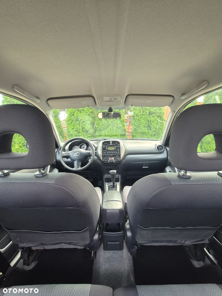 Toyota RAV4 2.0 VVT-i Sol - 9