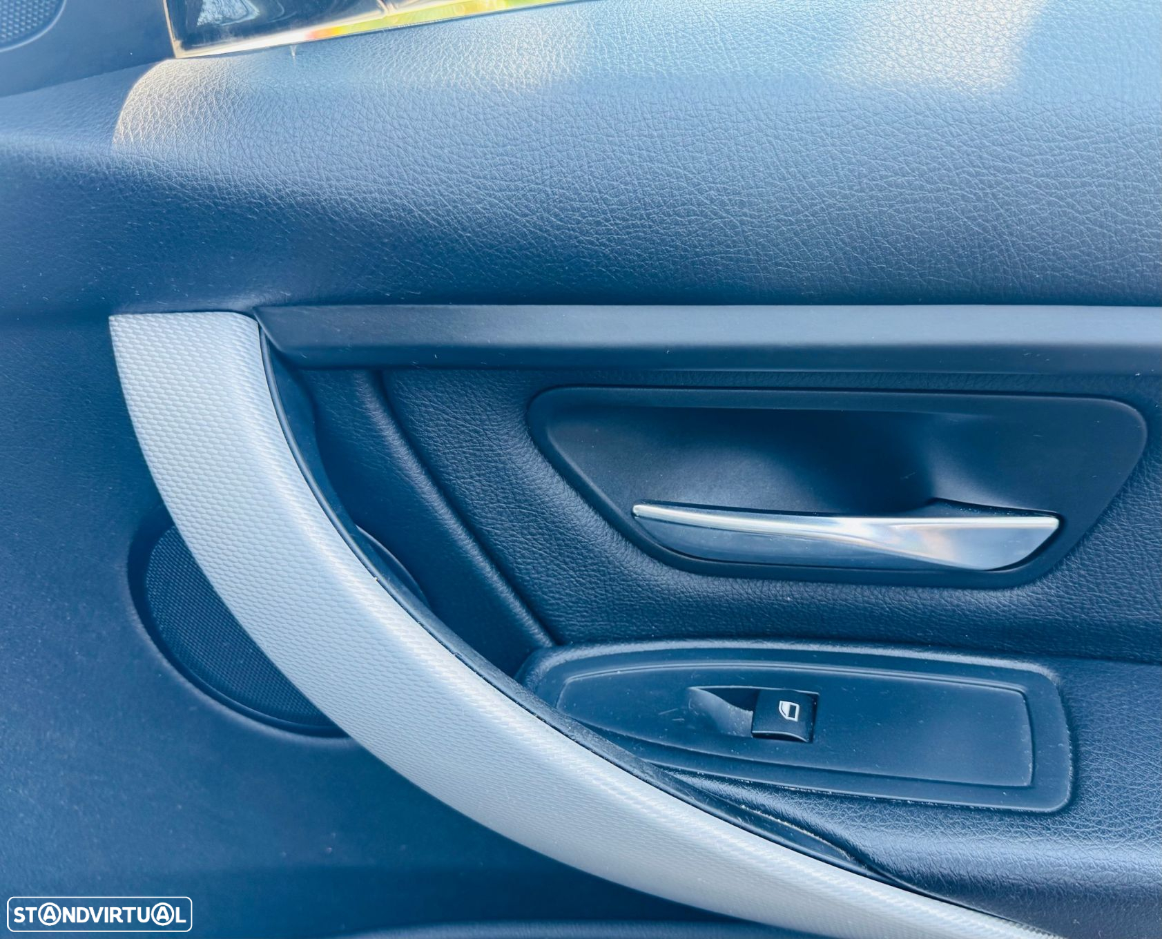 BMW 320 d Touring Pack M - 32
