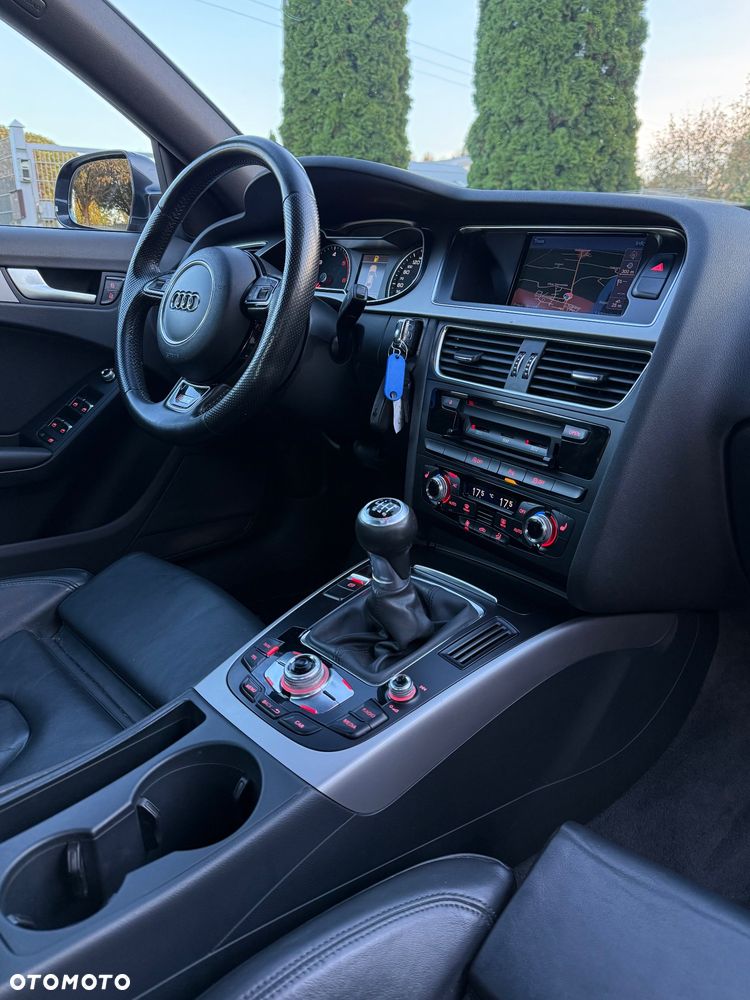 Audi A4 Avant 2.0 TDI DPF S line Sportpaket - 17