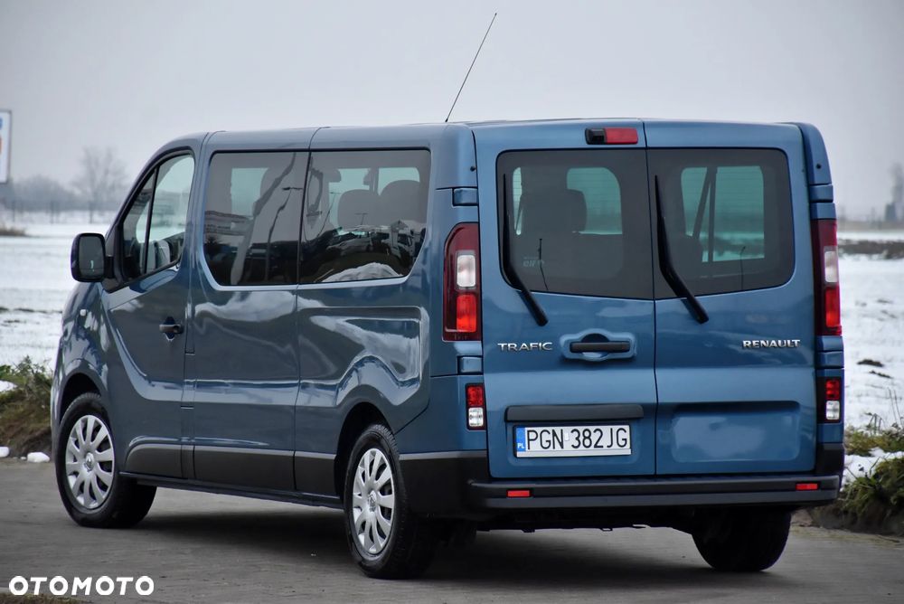 Renault Trafic Grand 2.0 dCi - 7