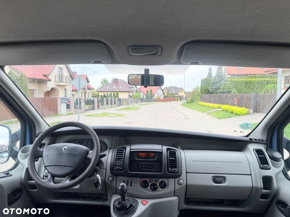 Renault Trafic - 15