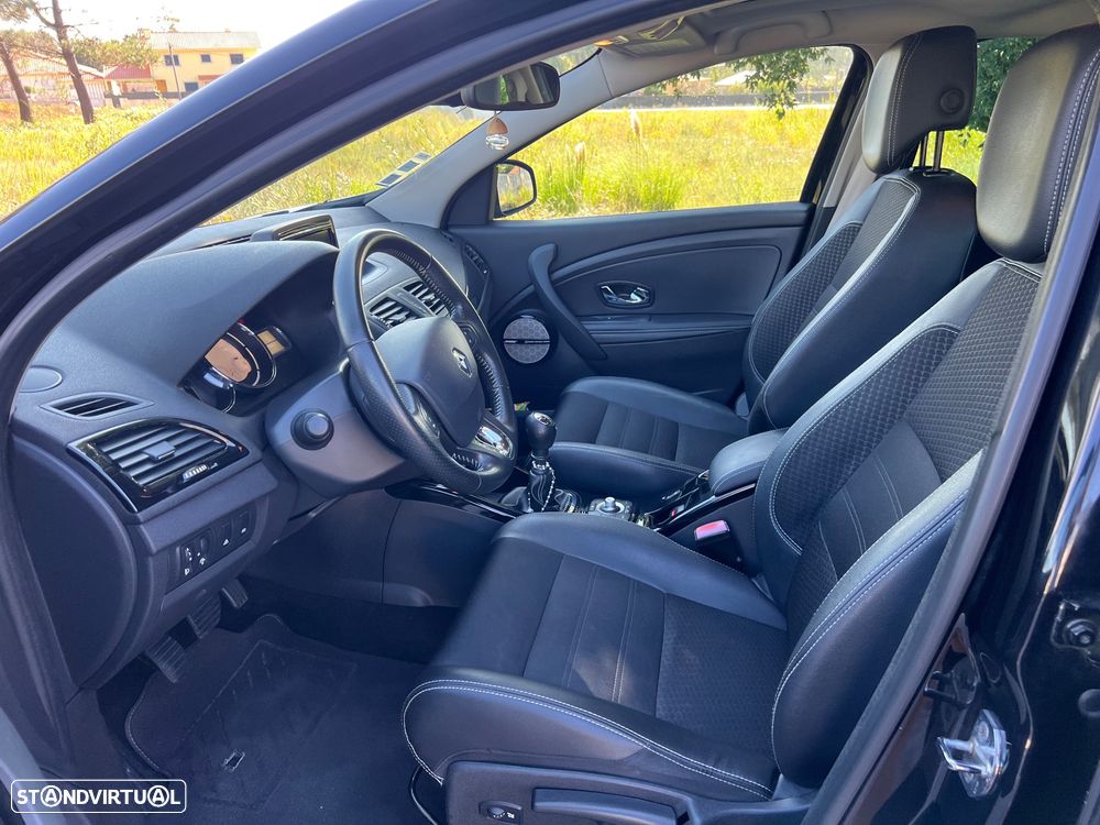 Renault Mégane Sport Tourer ENERGY dCi 110 Start & Stopp Bose Edition - 28
