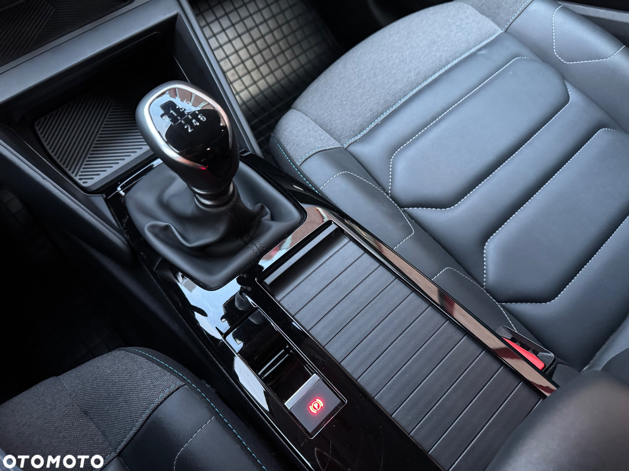Citroën C4 1.5 BlueHDi Shine S&S - 25