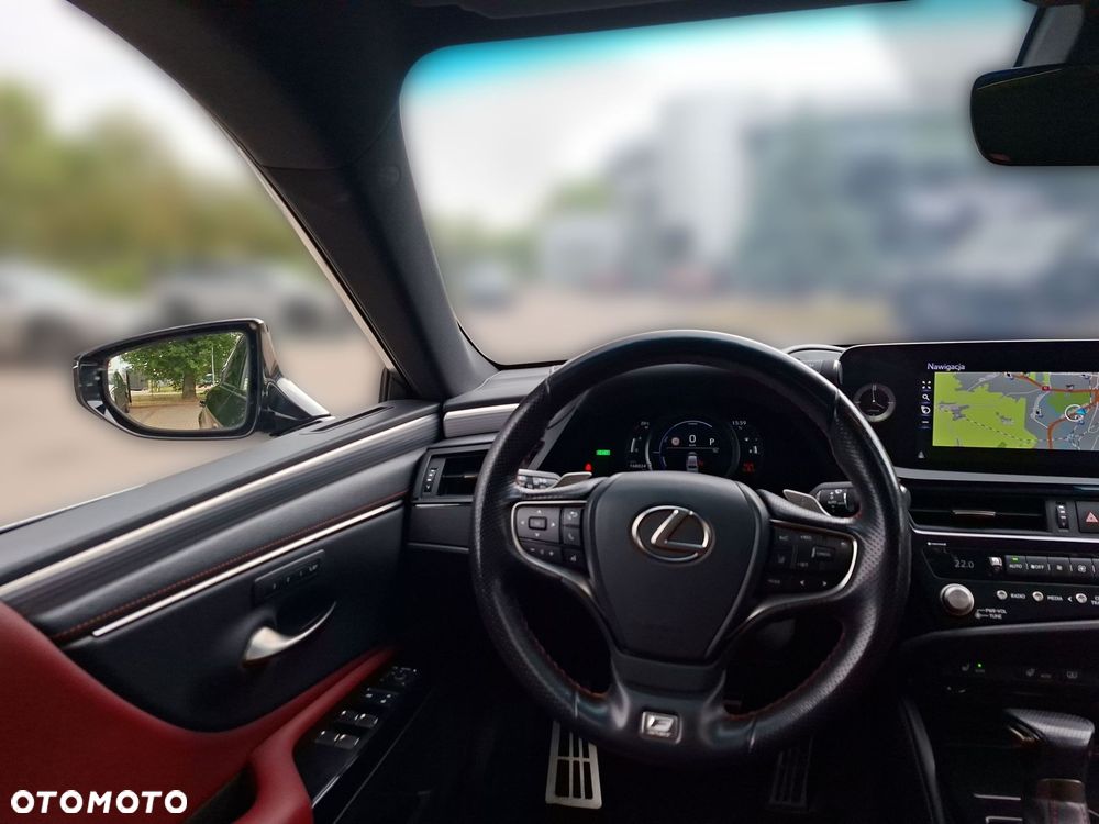 Lexus ES 300h F Sport Edition - 27