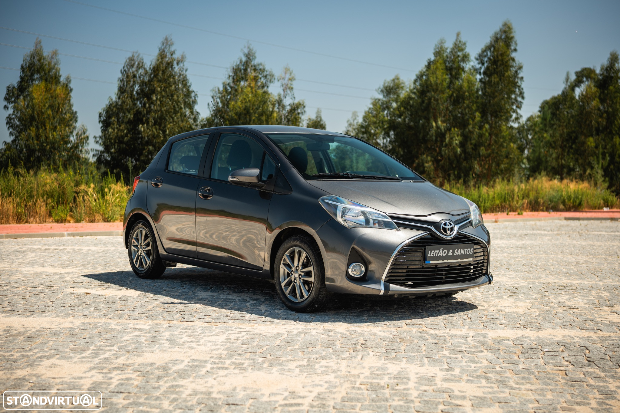 Toyota Yaris 1.0 VVT-i Comfort +PS Style +P.Techno - 12