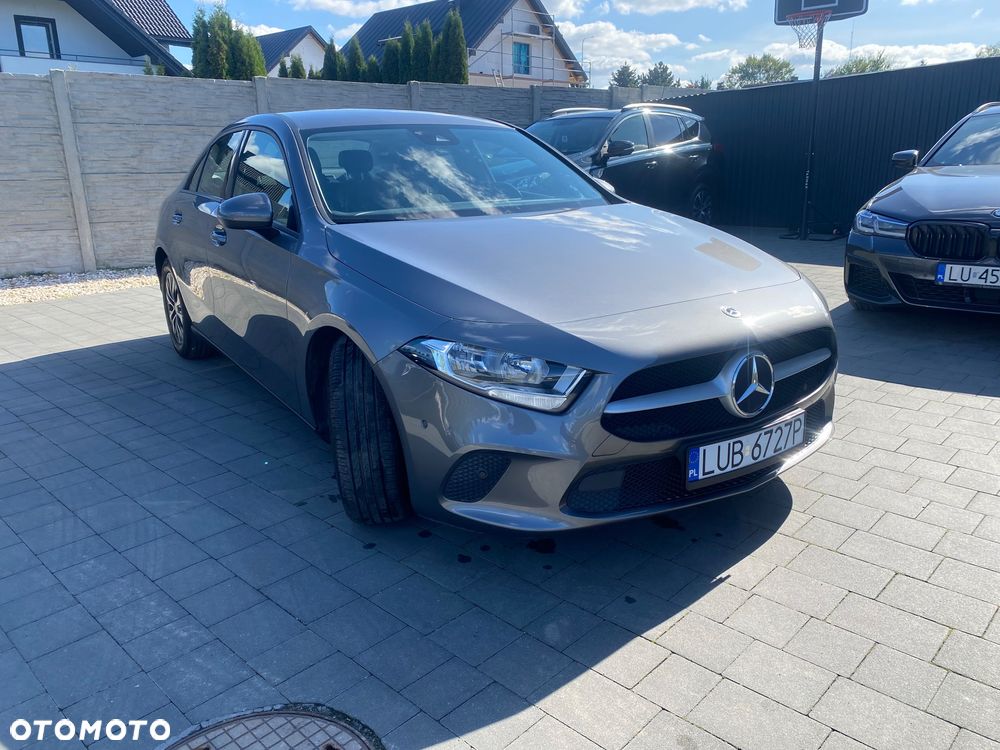 Mercedes-Benz Klasa A 180 d 8G-DCT Lim Entry - 2