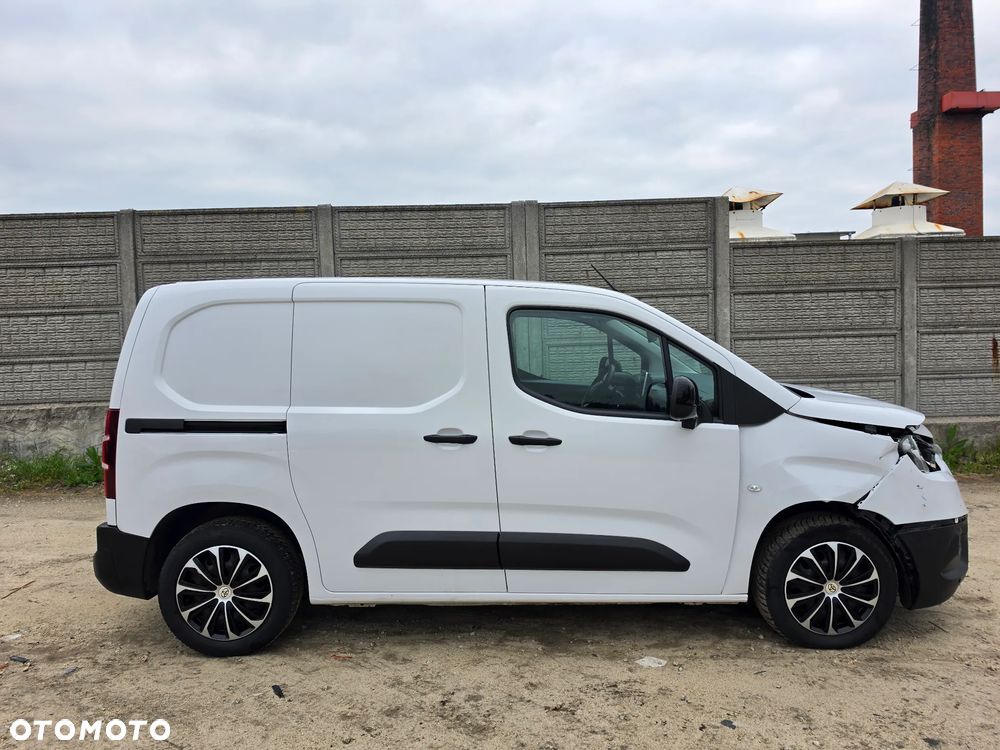 Toyota Proace City - 34