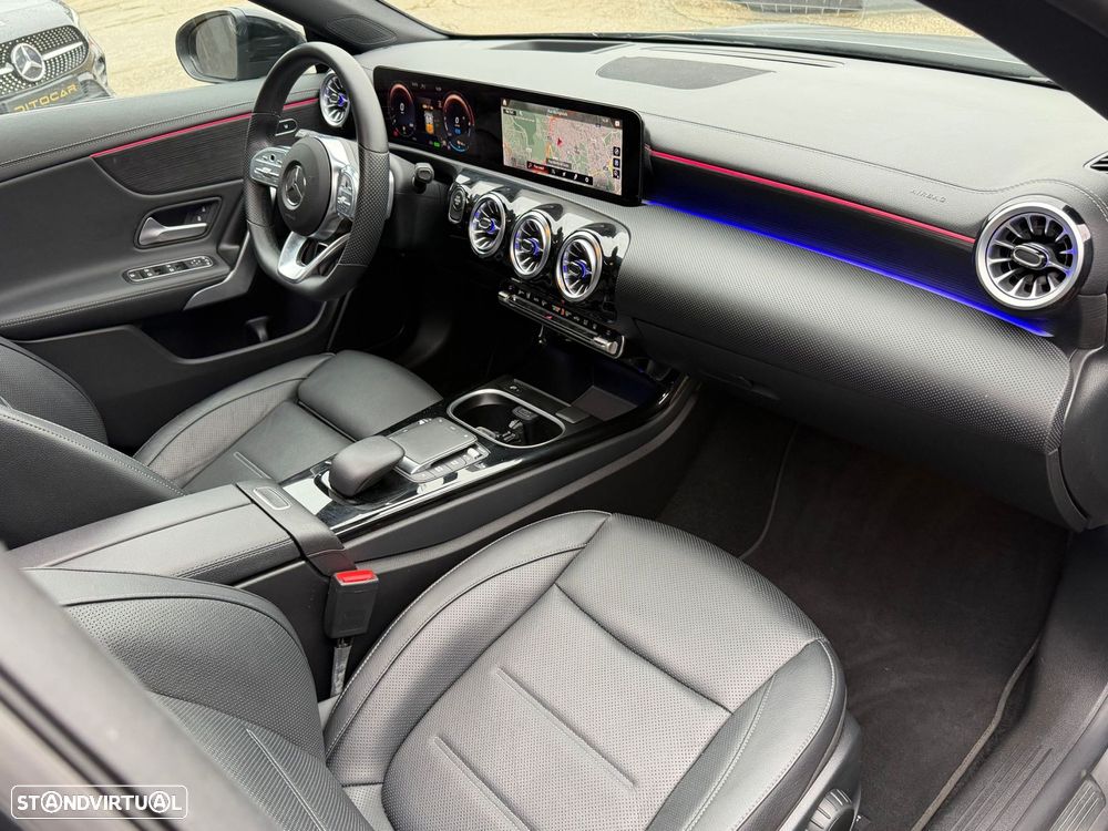 Mercedes-Benz CLA 250 e Shooting Brake AMG Line - 17