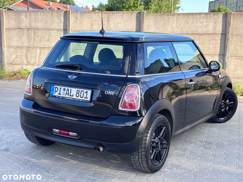 MINI ONE - 3
