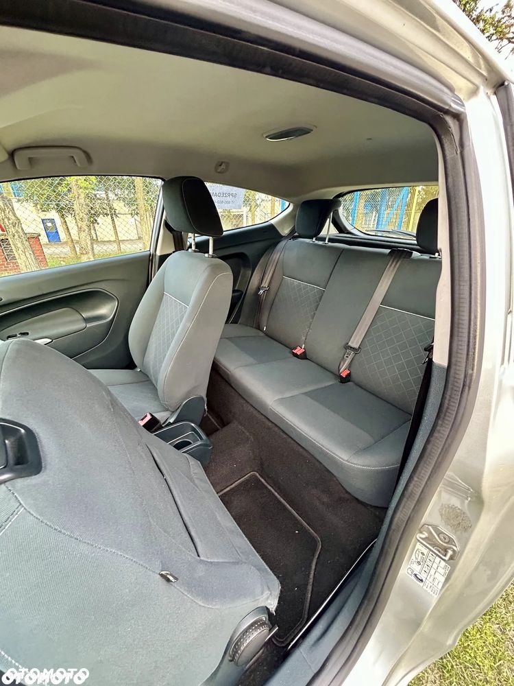 Ford Fiesta 1.25 Ambiente EU5 - 8