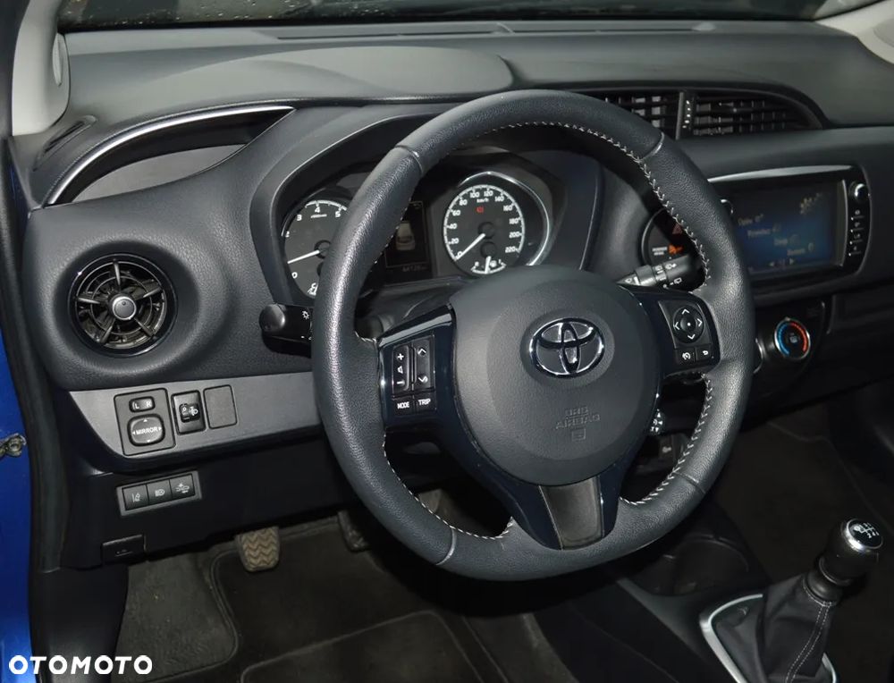 Toyota Yaris - 32