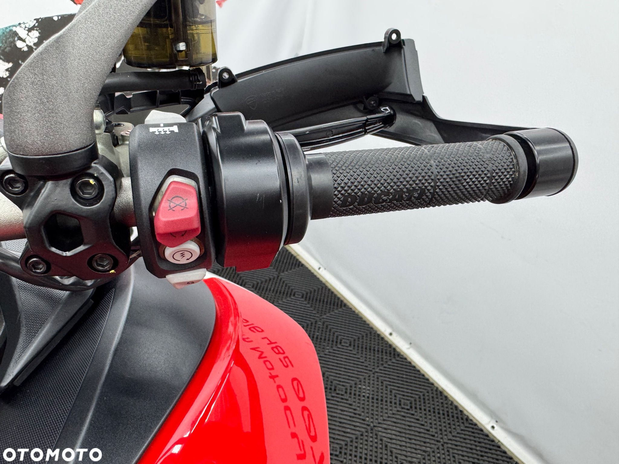 Ducati Multistrada - 25