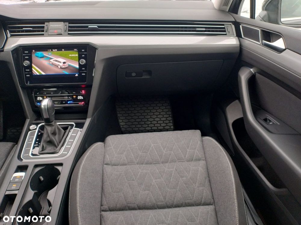 Volkswagen Passat 1.5 TSI EVO Business DSG - 31