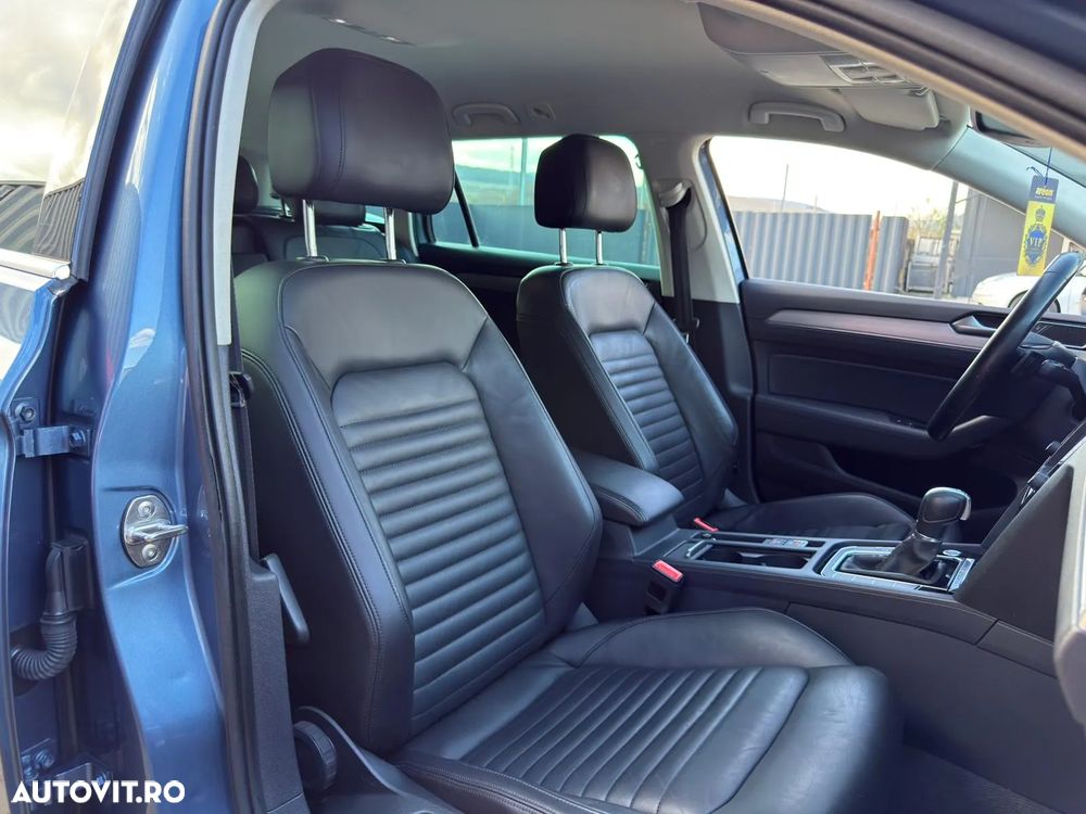 Volkswagen Passat Variant 2.0 TDI SCR 4Motion DSG (BMT) Highline - 19