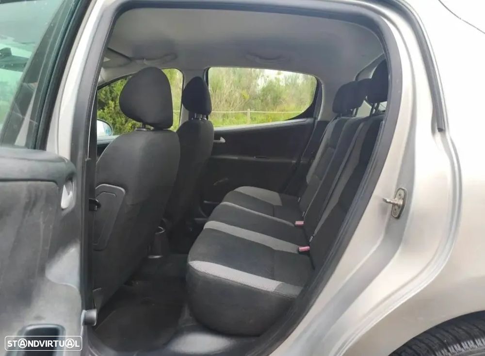Peugeot 207 1.6 HDi Sport - 4