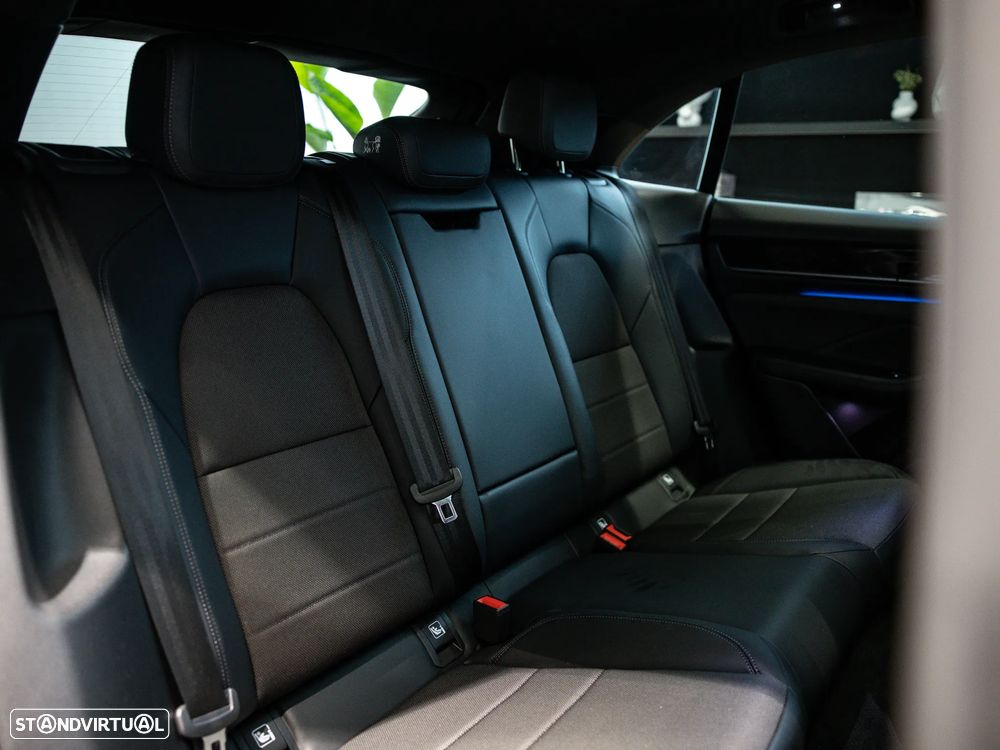 Porsche Macan Electric - 34