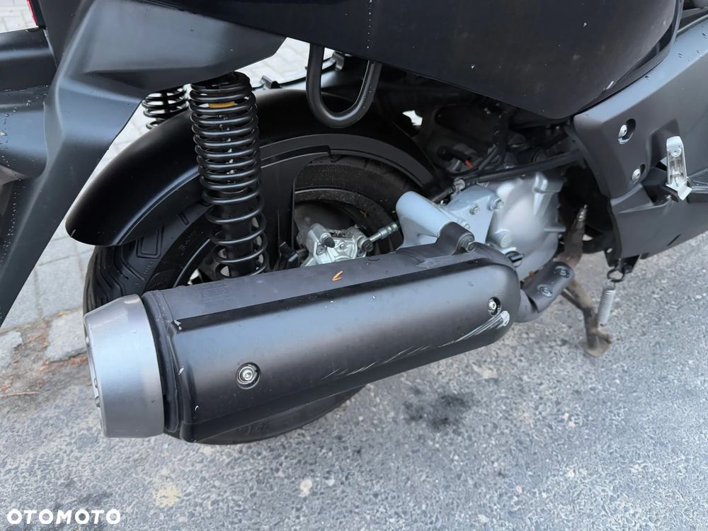 Yamaha X-max - 17