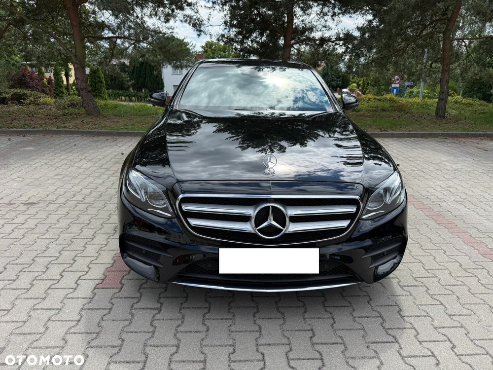 Mercedes-Benz Klasa E 220 d 4-Matic 9G-TRONIC - 2