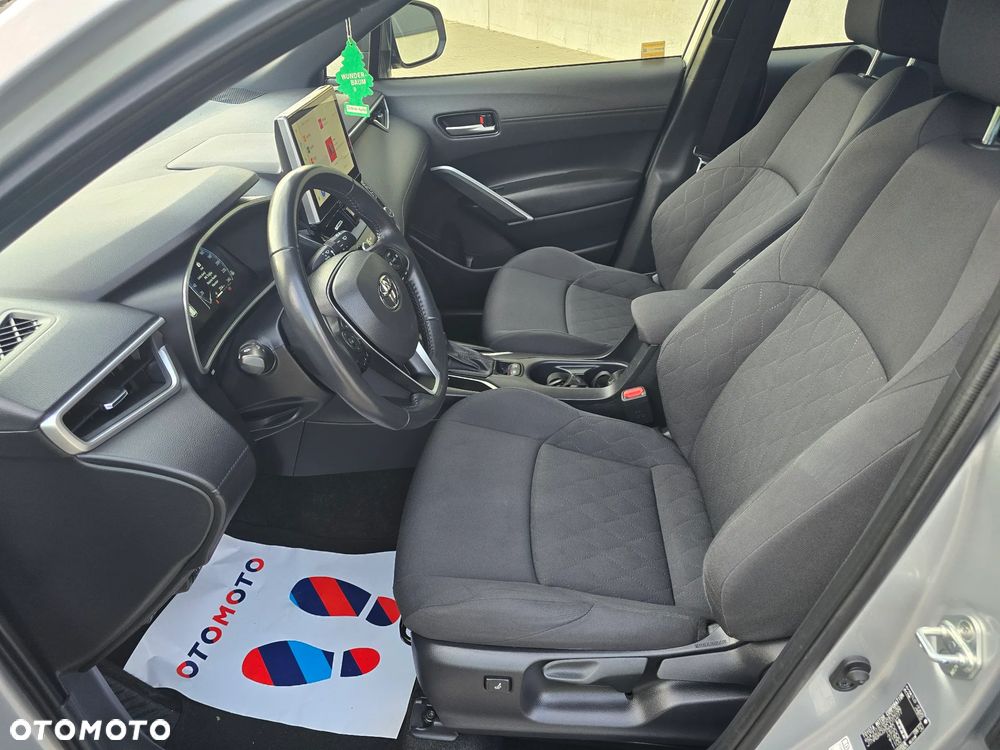 Toyota Corolla Cross 2.0 Hybrid Comfort - 32