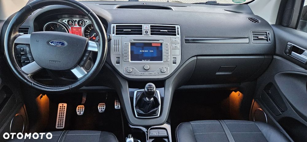 Ford Kuga 2.0 TDCi 4x4 Titanium - 8