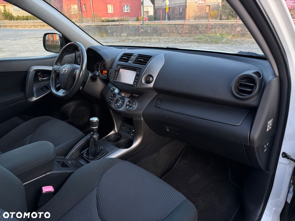 Toyota RAV4 2.2 D-4D 4x2 Life - 9