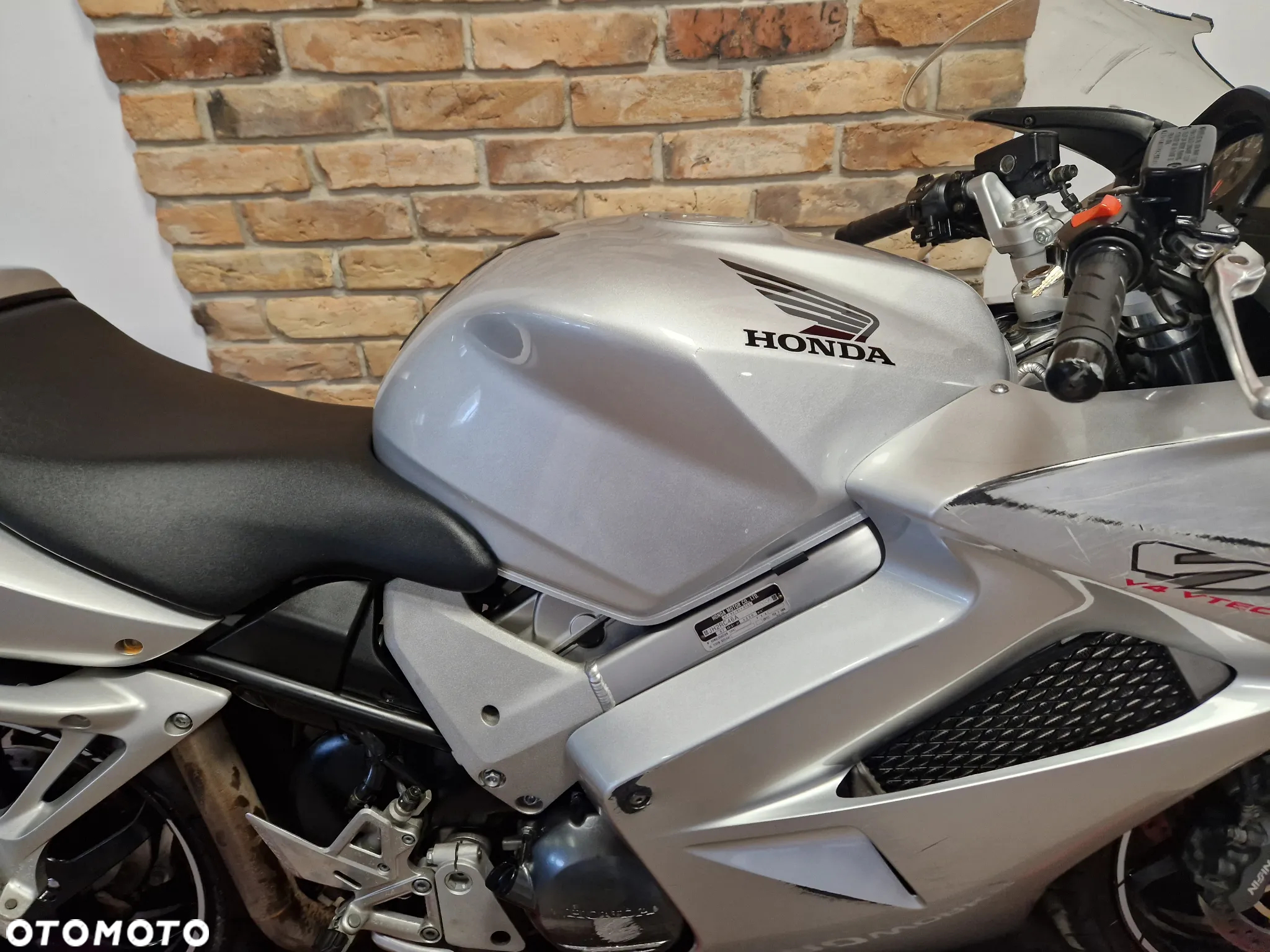 Honda VFR - 17