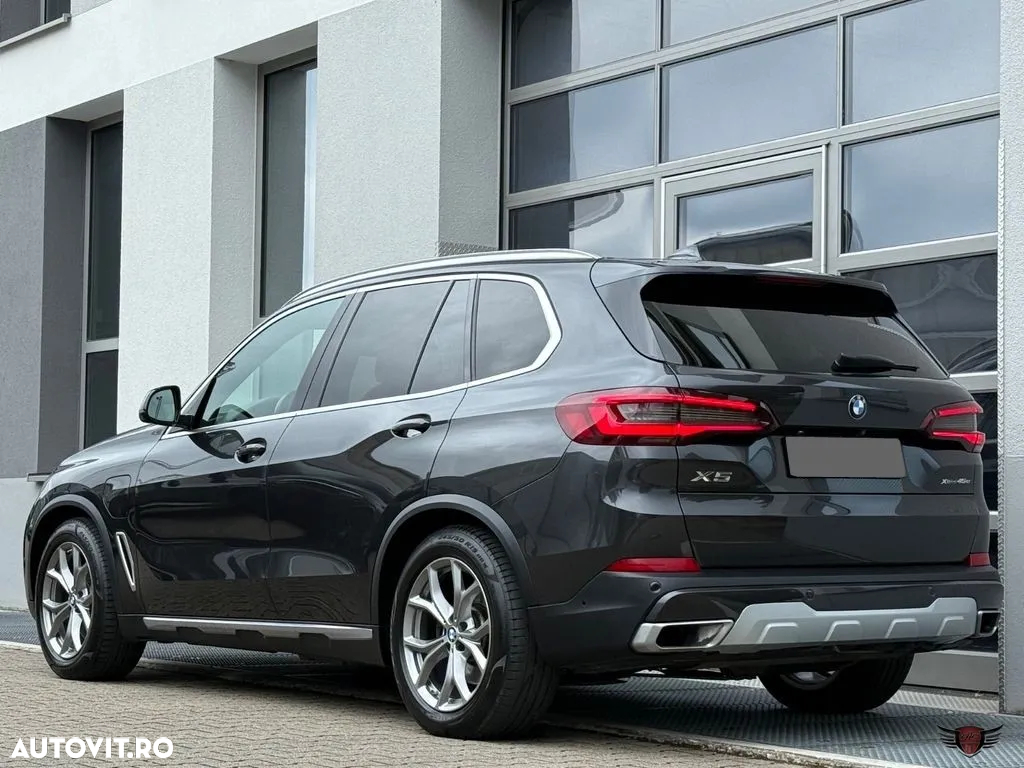 BMW X5 xDrive45e AT PHEV - 3
