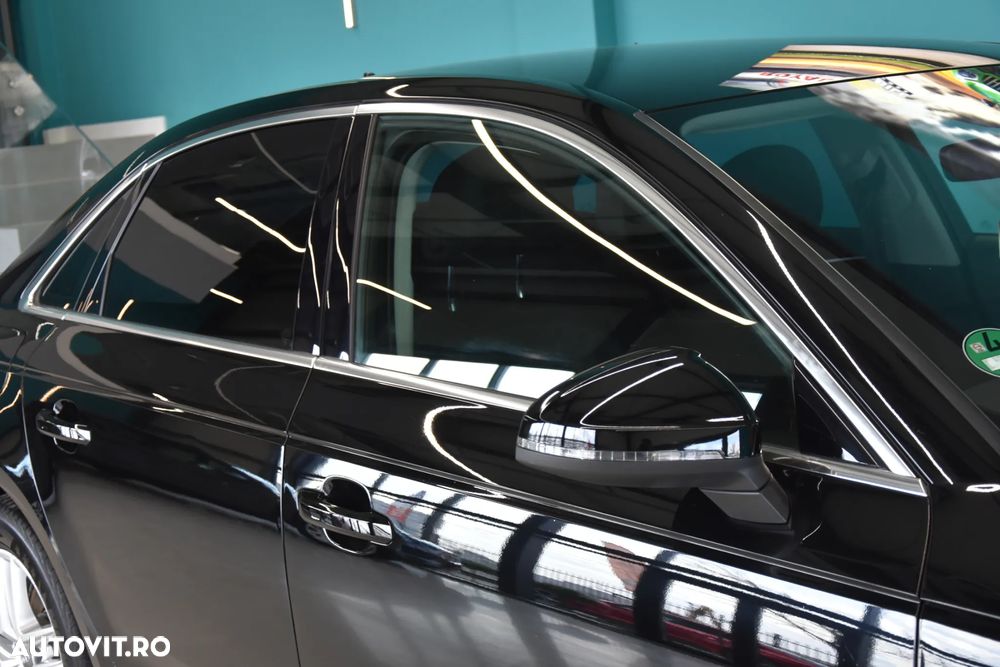 Audi A4 2.0 TDI DPF multitronic Attraction - 20