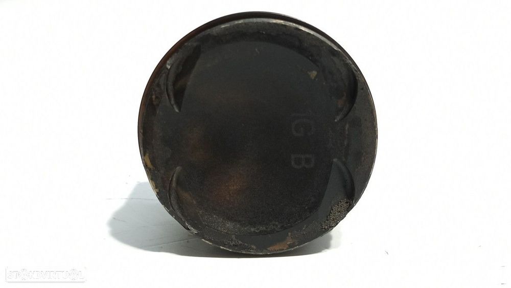 BIELA HYUNDAI KONA ESSENCE 2WD - 3