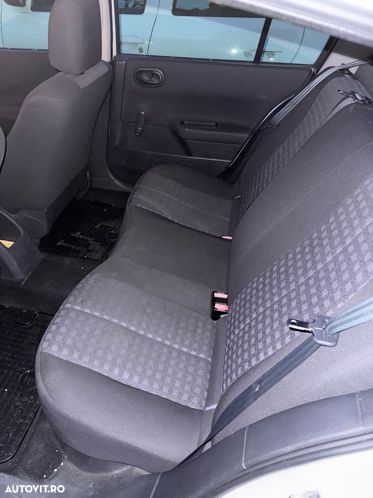 Renault Megane 1.6 16V Authentique - 10