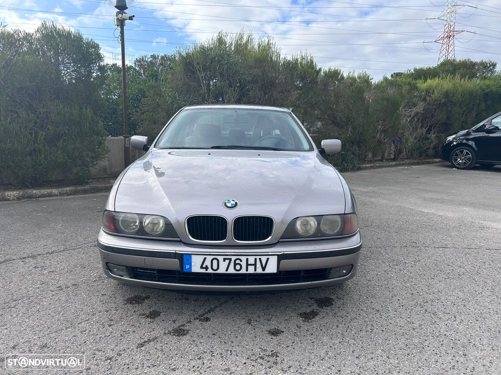 BMW 528 iA - 1