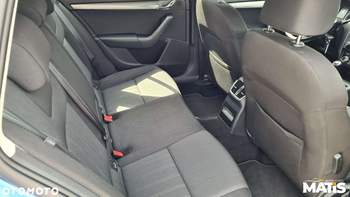 Skoda Octavia - 10