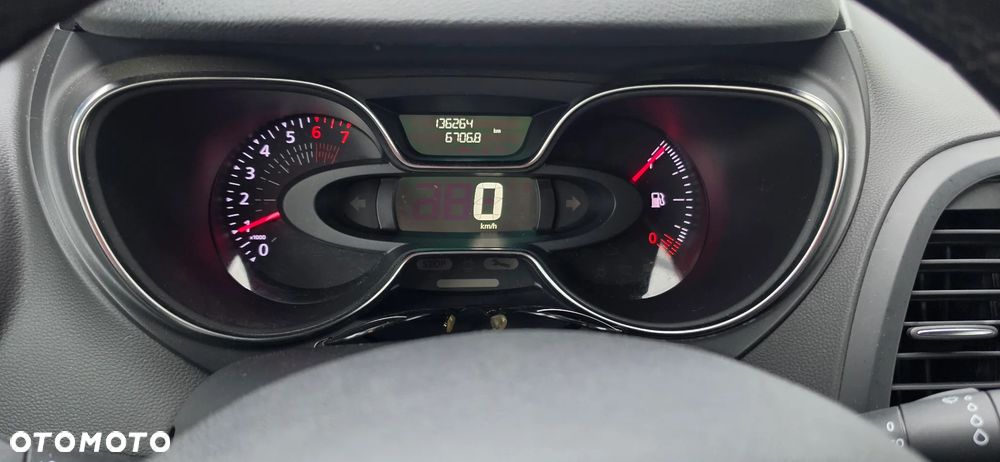 Renault Captur - 10
