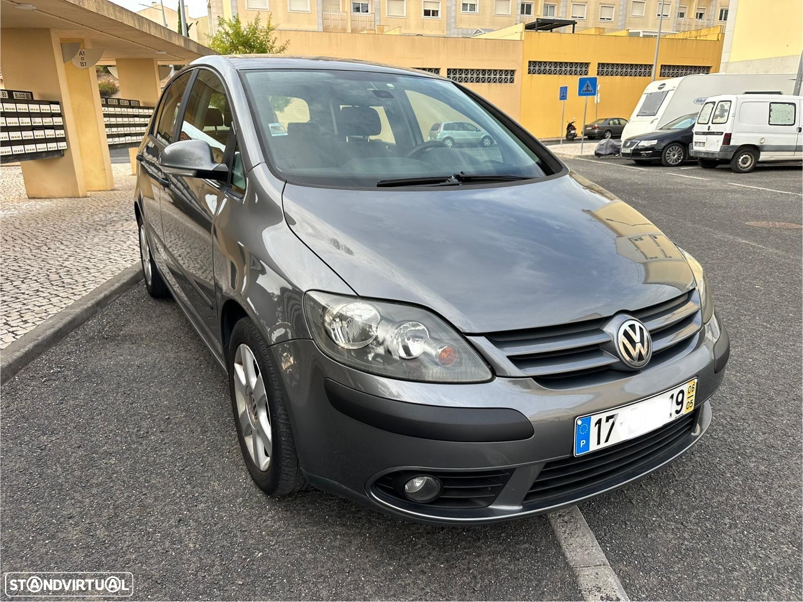 VW Golf Plus 1.9 TDi Confortline - 3