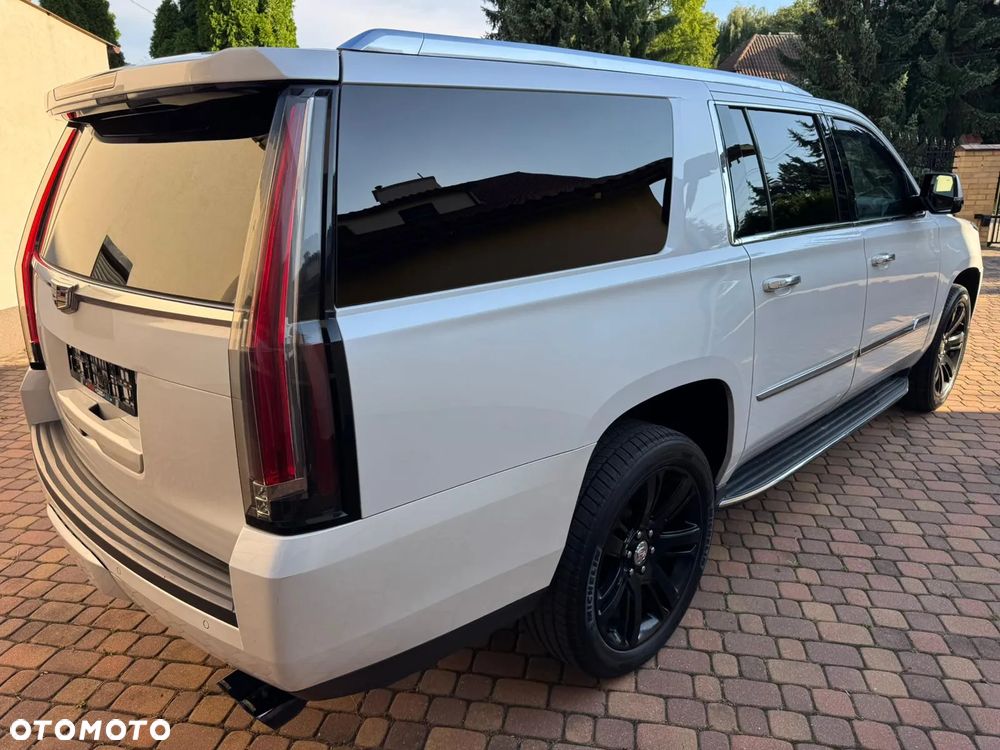 Cadillac Escalade ESV 6.2 V8 AWD AT Platinum - 9