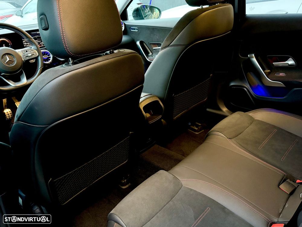 Mercedes-Benz A 250 Limousine e 8G-DCT AMG Line - 12