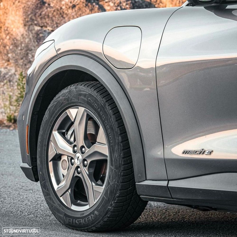 Ford Mustang Mach-E Standard - 7