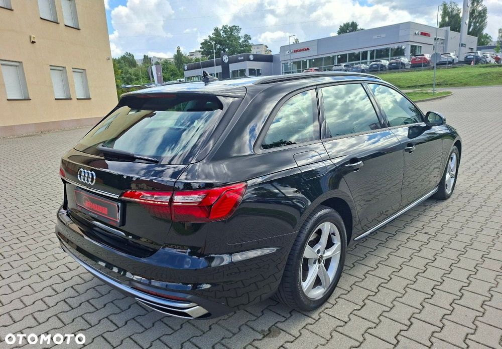 Audi A4 Avant - 8