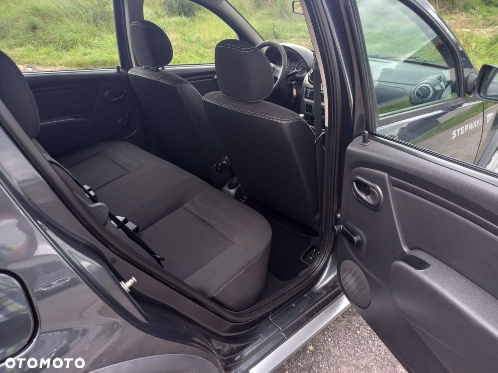Dacia Sandero 1.6 MPI Stepway - 8