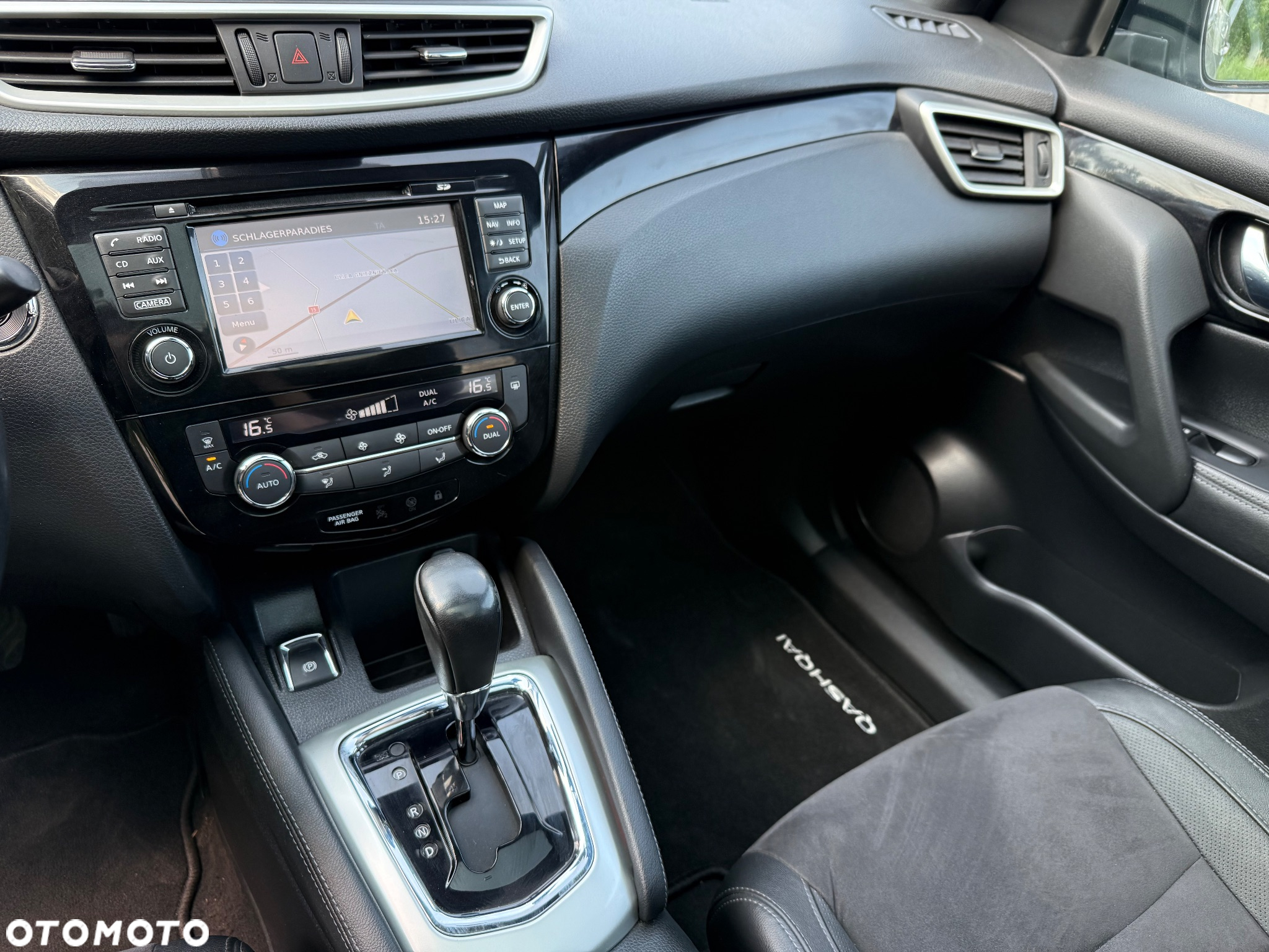 Nissan Qashqai 1.6 DCi Acenta Xtronic - 24